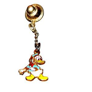 Walt Disney Very Small Donald Duck Pin Back